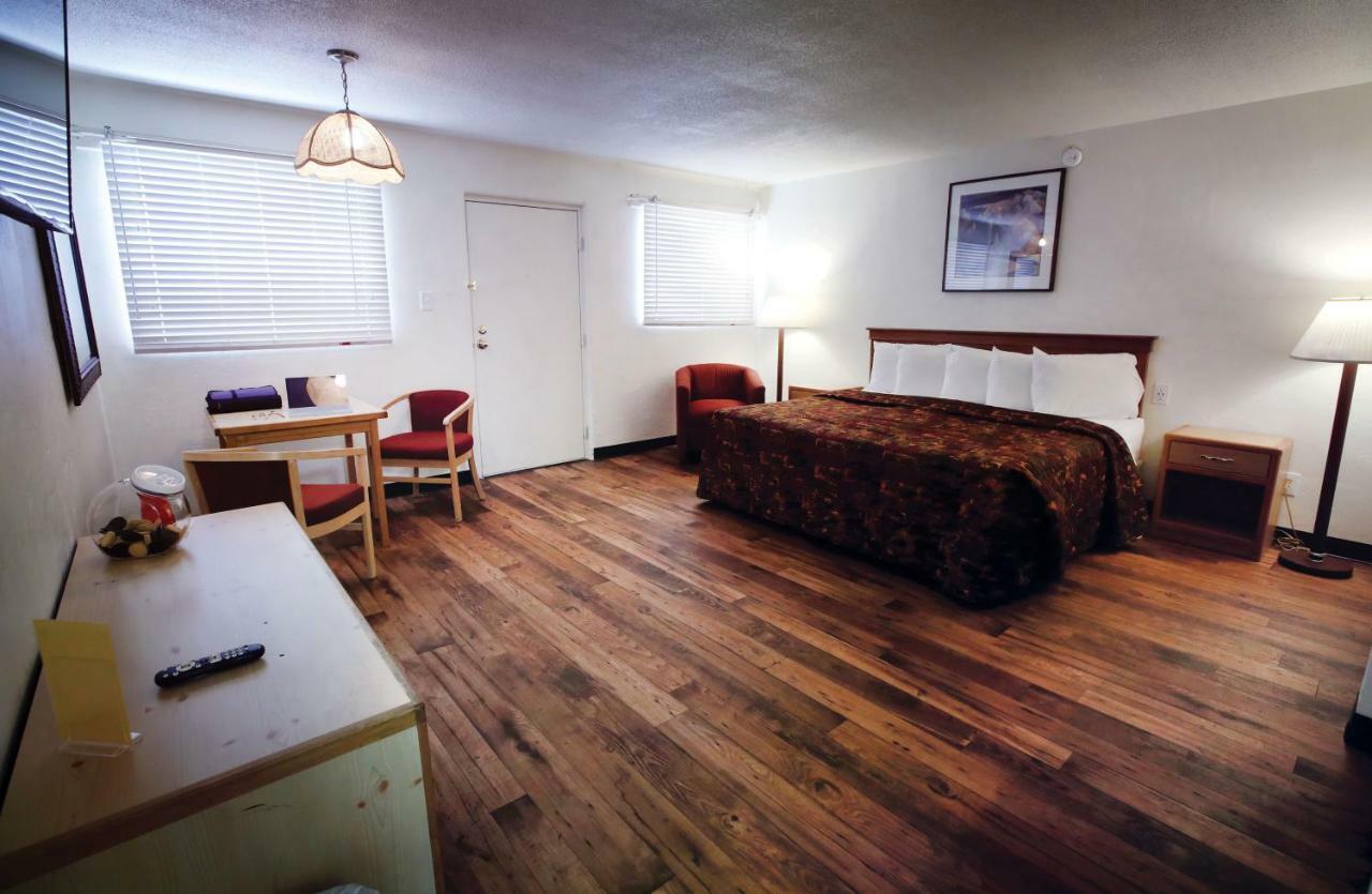 Spanish Trails Inn Durango Exterior photo